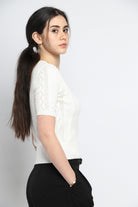 كيتشن بلوزة قصيرة الأكمام سادة مخرمة بأشكال