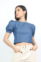 كيتشن بلوزة قصيرة مطاطة نص بطن بحمالات عريضة