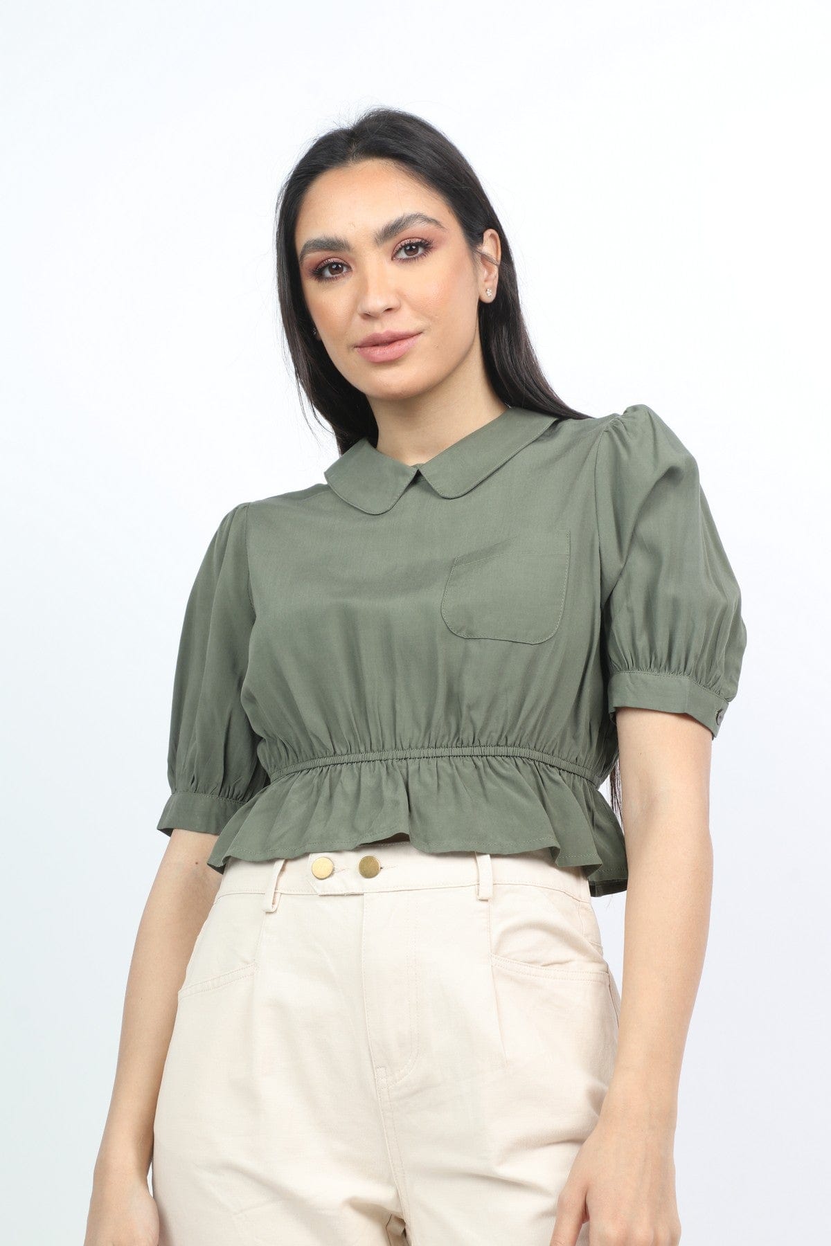 كيتشن بلوزة قصيرة الأكمام سادة بجيب أمامي