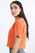 كيتشن بلوزة بطبعة نص بطن نسائي