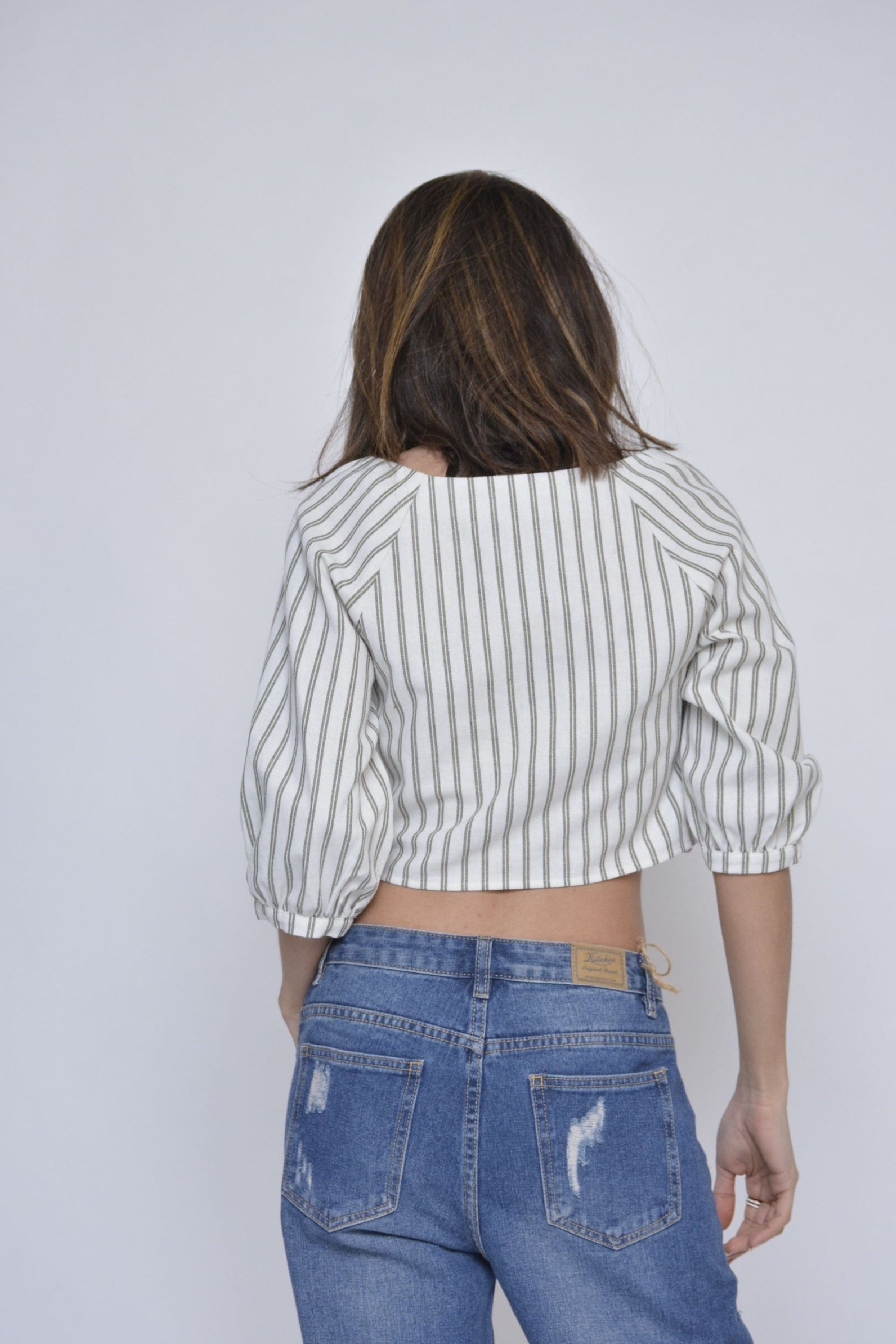 كيتشن قميص قصير مخطط بالطول بأزرار أمامية 3/4 كم منفوخ نسائي أخضر جيشي