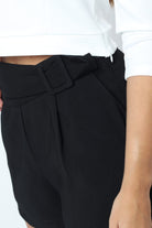 كيتشن شورت قماش سادة واسع