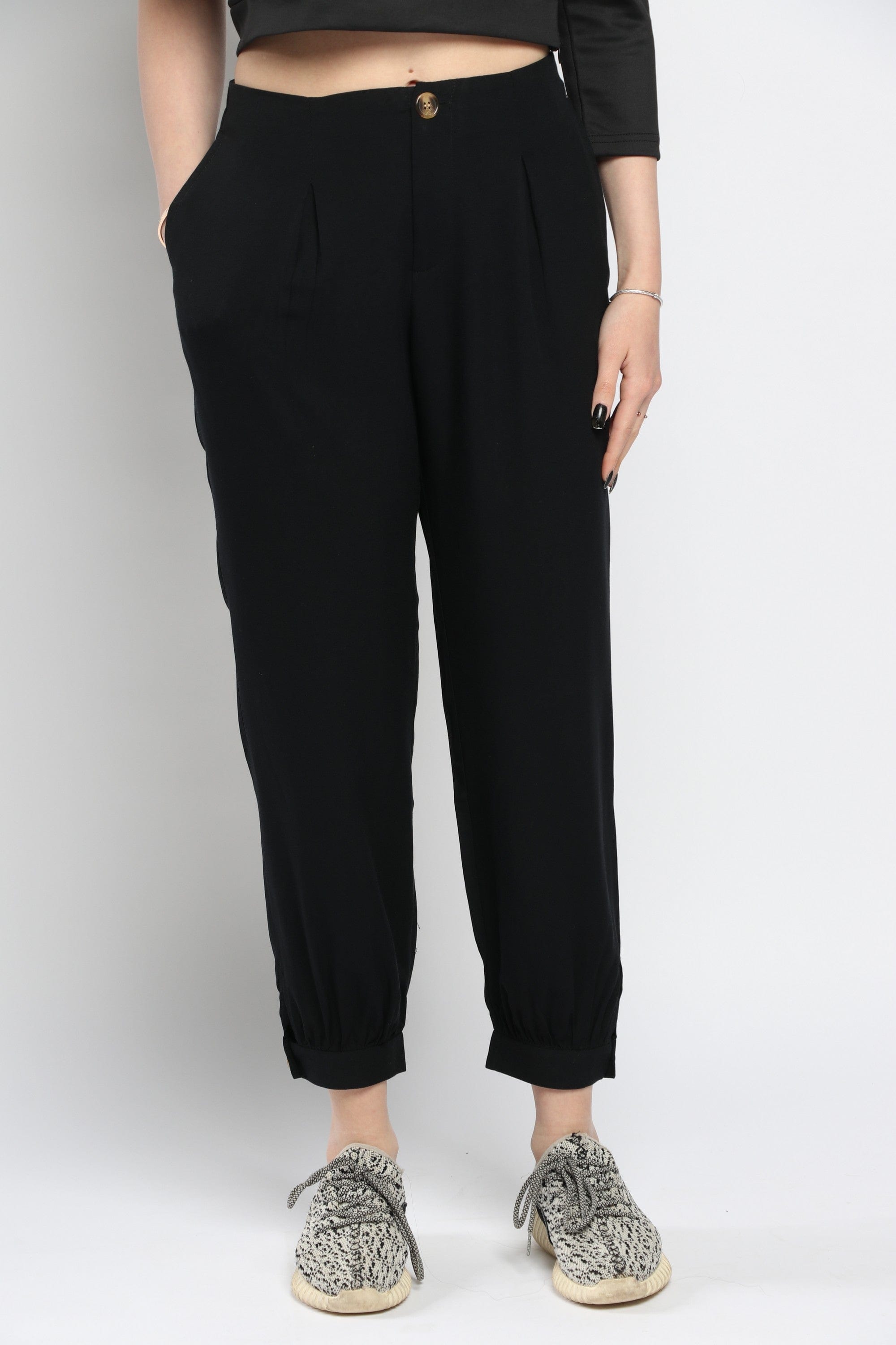 كيتشن بنطلون قصير سادة بأساور نسائي