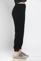 كيتشن بنطلون قصير سادة بأساور نسائي