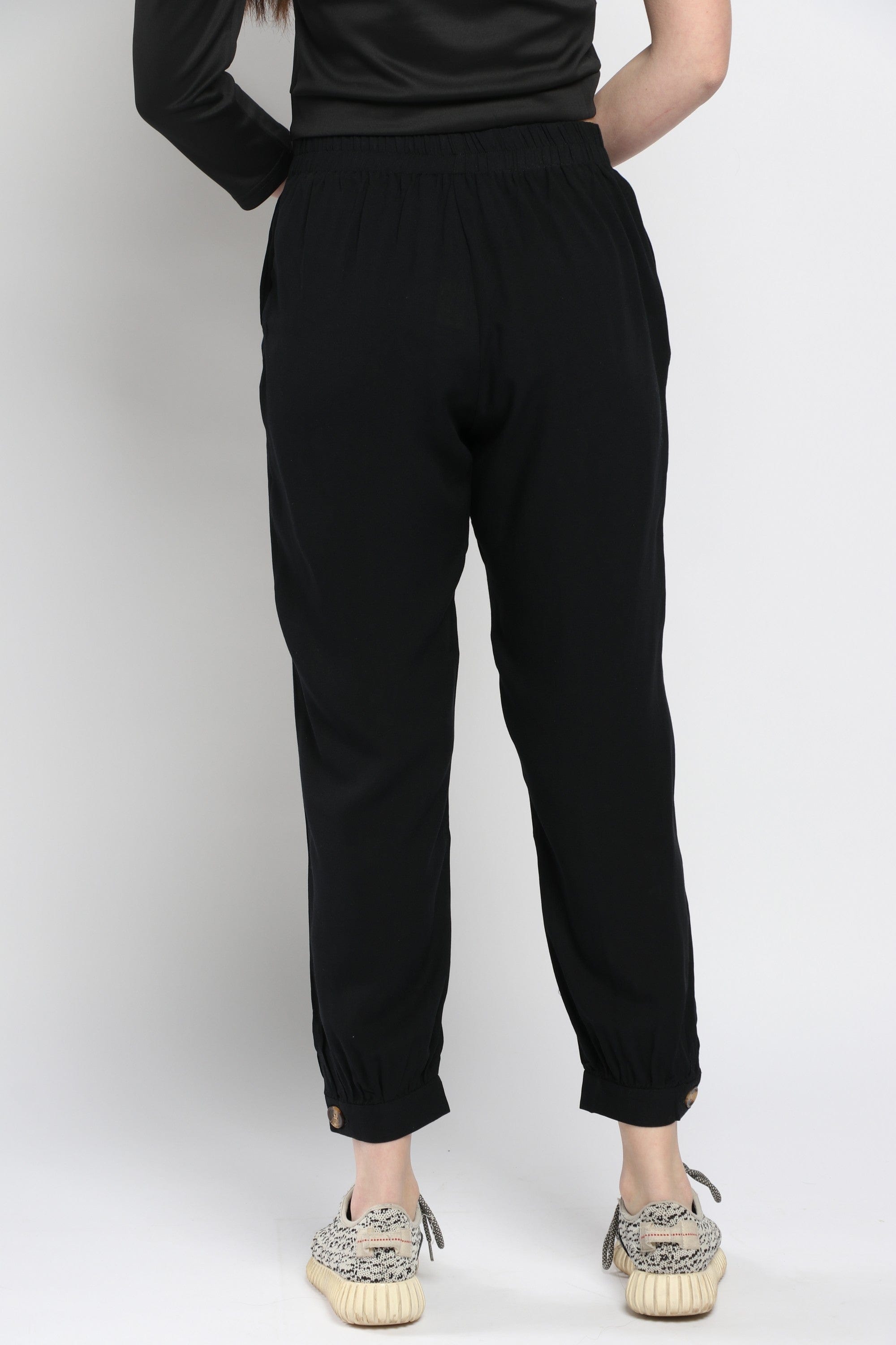 كيتشن بنطلون قصير سادة بأساور نسائي