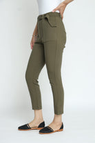 كيتشن بنطلون كلاسيك ضيق مع حزام طويل نسائي