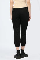 كيتشن بنطلون مخمل هاي ويست برباط وتوكة طويل نسائي