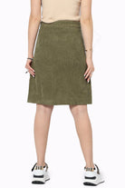 كيتشن تنورة قصيرة قطيفة مضلع بجيوب امامية أخضر جيشي