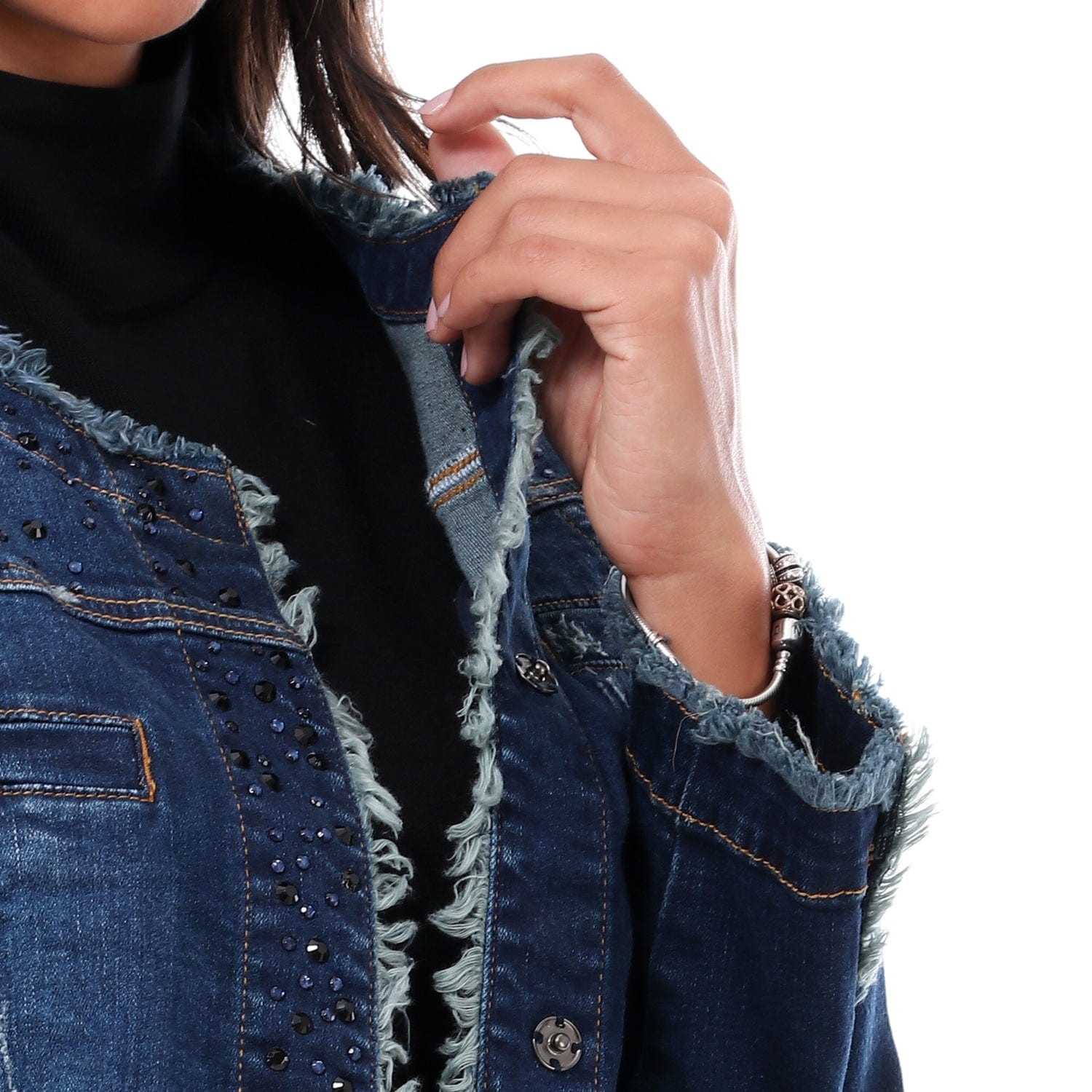 داليدرس جاكيت جينز قصير كم طويل بأزرار أمامية نسائي جينز داكن