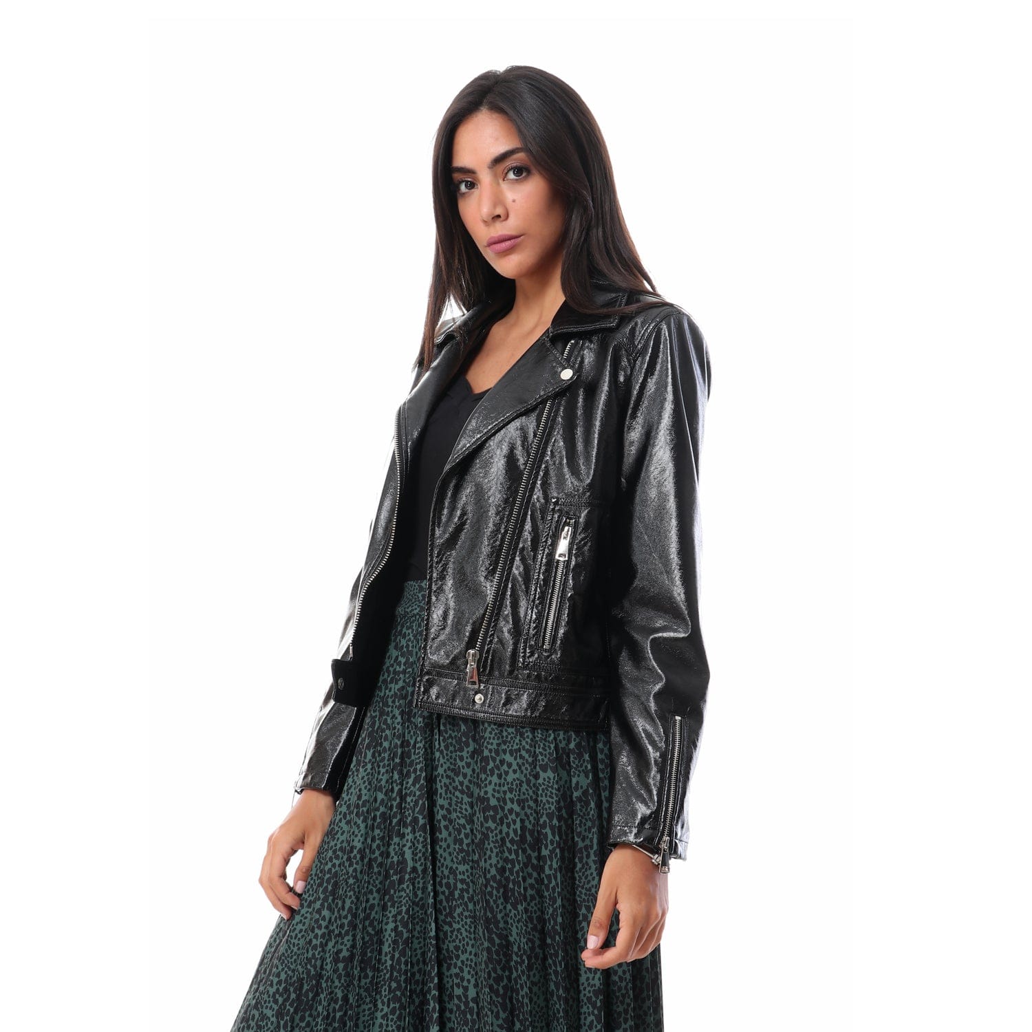 داليدرس جاكيت جلد لامع بسحابات نسائي أسود