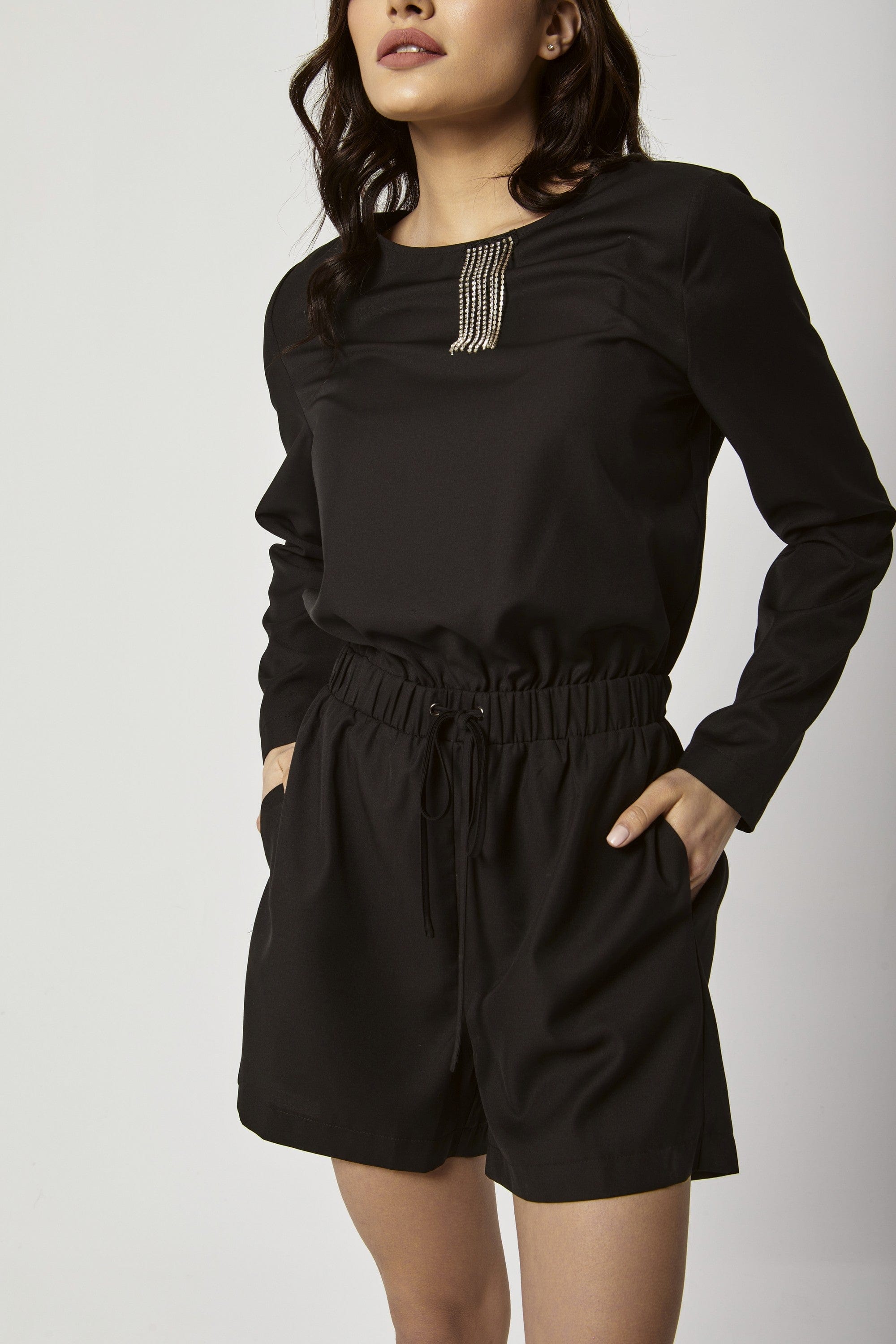 داليدرس جمبسوت مخصر قصير كم طويل نسائي أسود