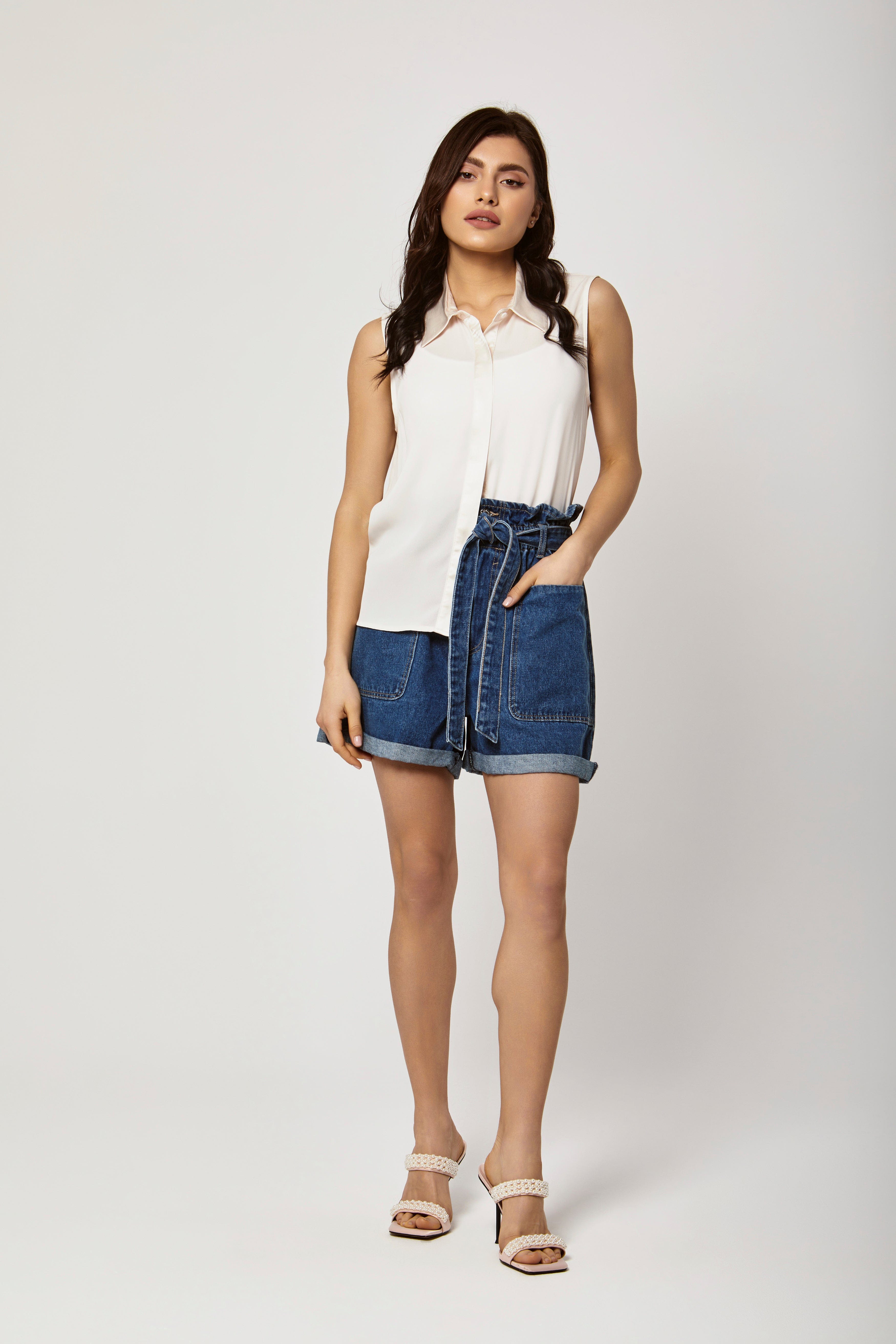 داليدرس بلوزة سادة بياقة عريضة