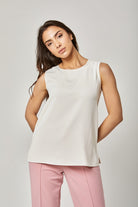 داليدرس بلوزة نسائية سادة بدون أكمام