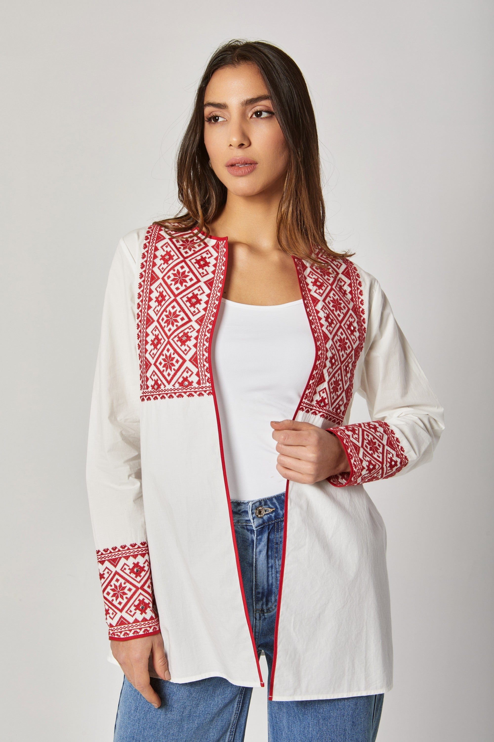 داليدرس قفطان كم طويل منقوش نسائي أبيض/أحمر