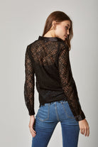 داليدرس بلوزة دانتيل بأزرار أمامية لامعة نسائي