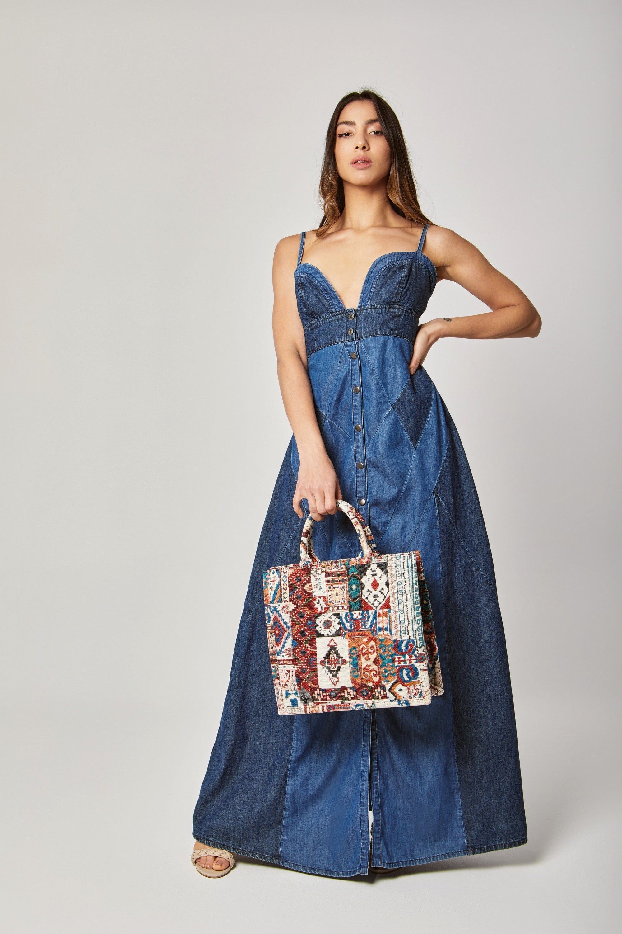 داليدرس فستان جينز طويل بحمالات نسائي أزرق فاتح