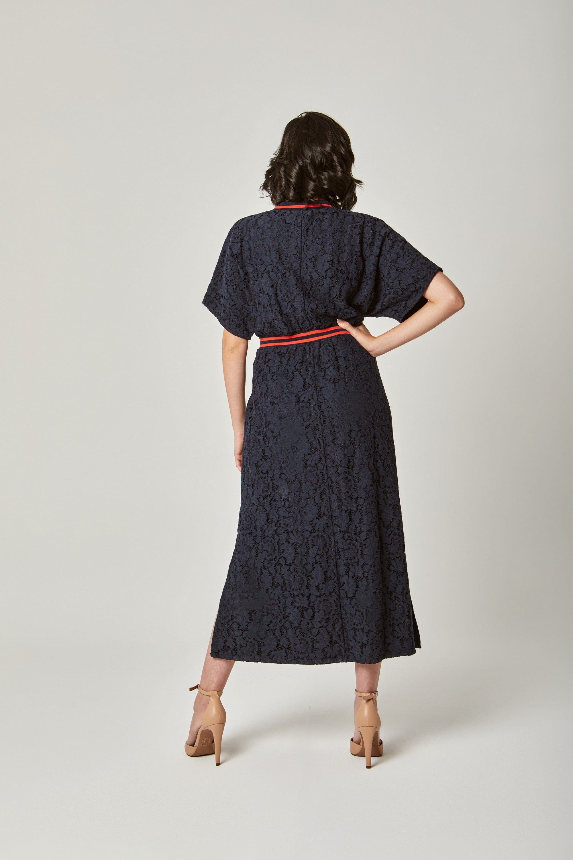 داليدرس فستان ميدي دانتيل مخصر بخطين على الخصر كم قصير نسائي أزرق داكن