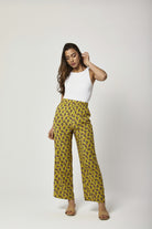 داليدرس بنطلون طويل واسع بنقشة فراشات نسائي متعدد الألوان