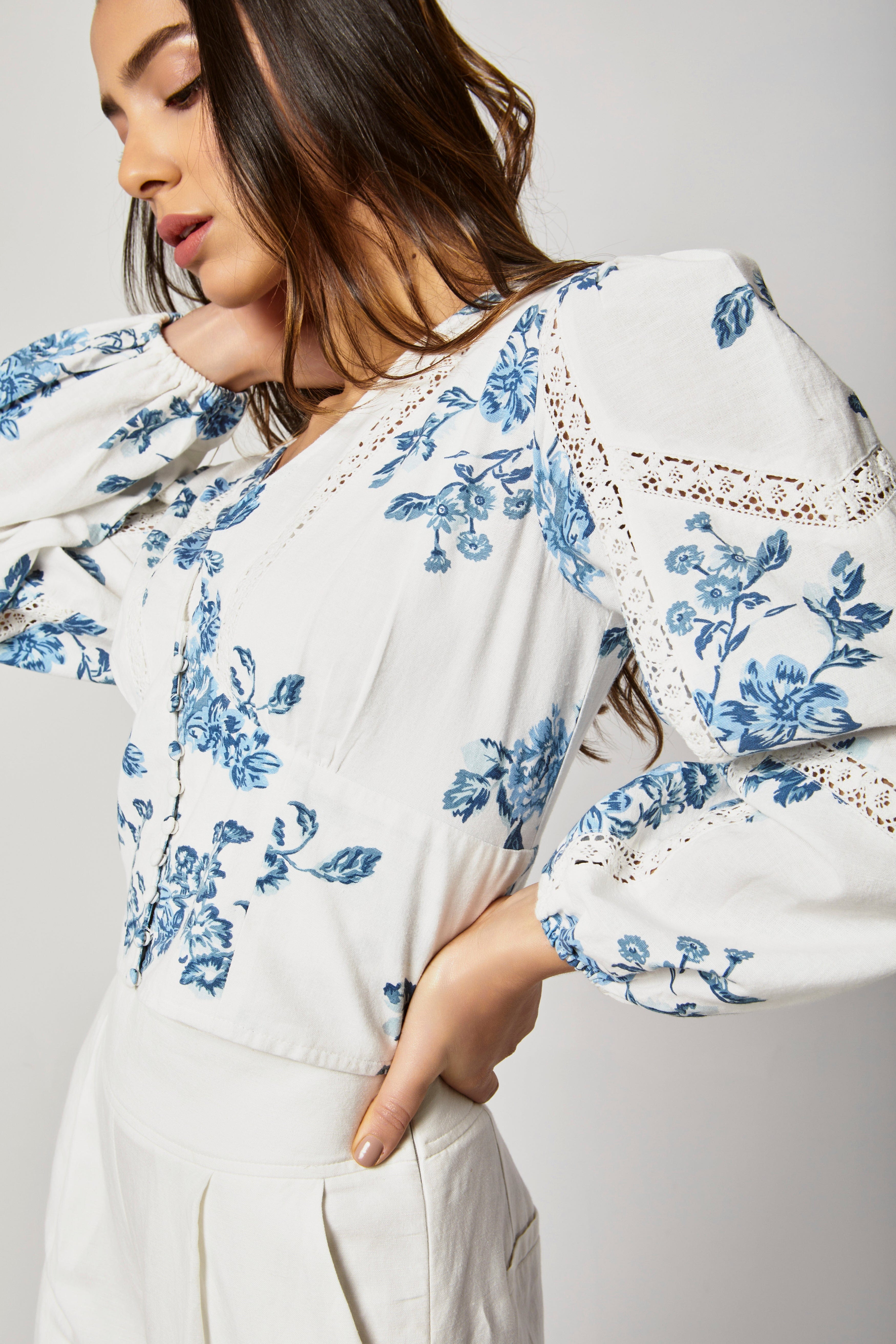 داليدرس بلوزة مشجرة نص بطن كم طويل منفوخ نسائي متعدد الألوان