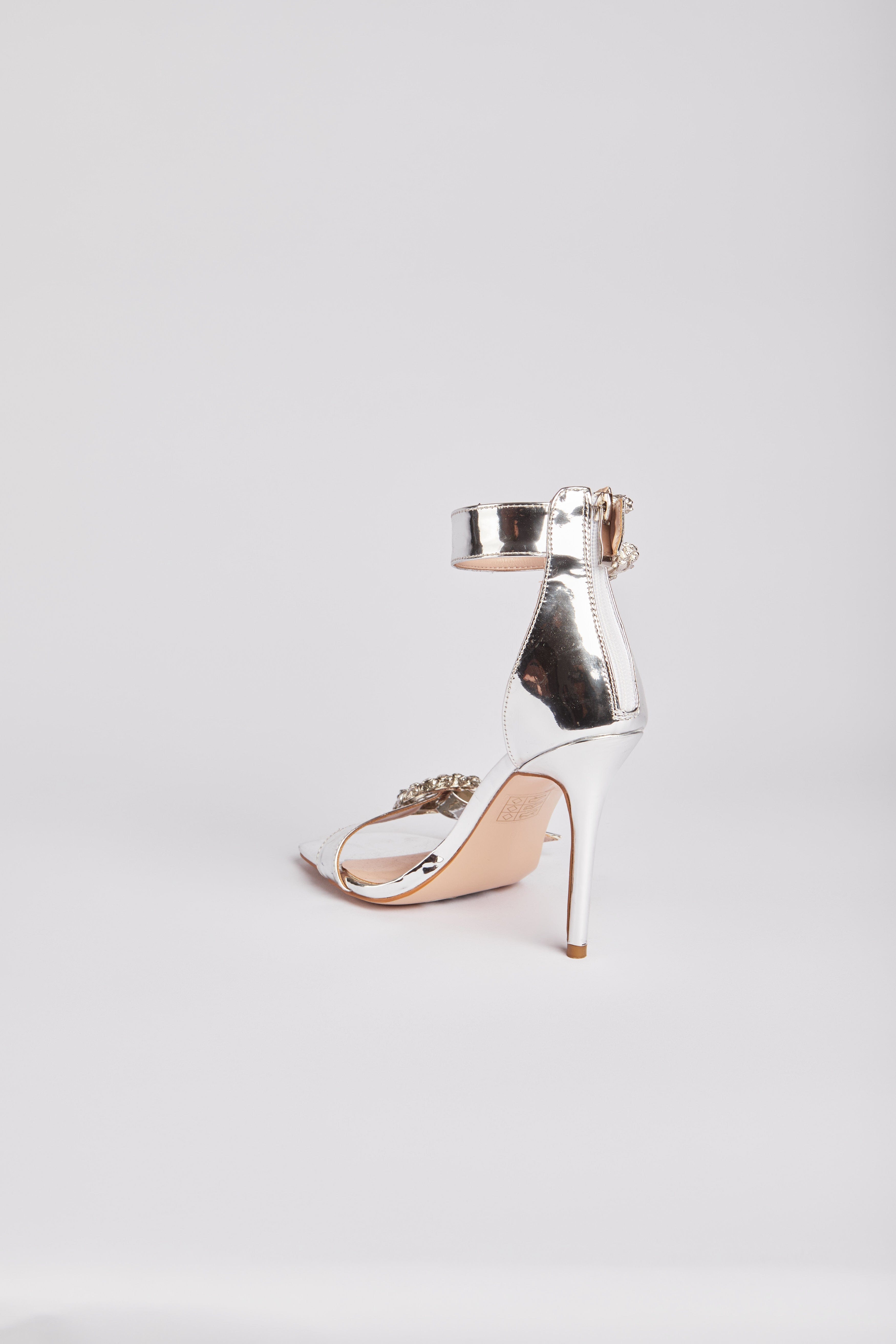 داليدرس صندل لامع كعب مرتفع لامع نسائي فضي