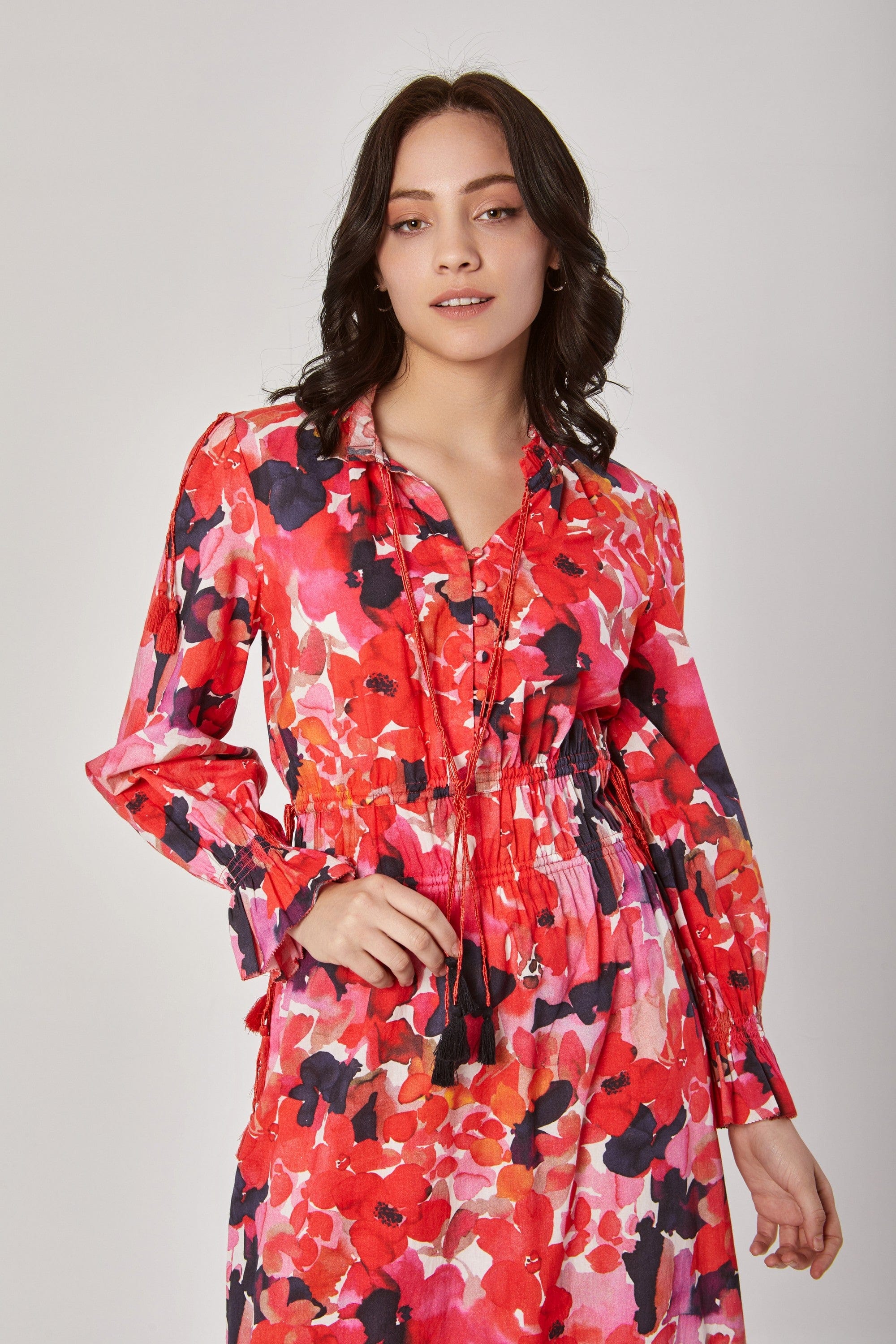 داليدرس فستان طويل مخصر منقوش كم طويل بف بأساور نسائي أحمر