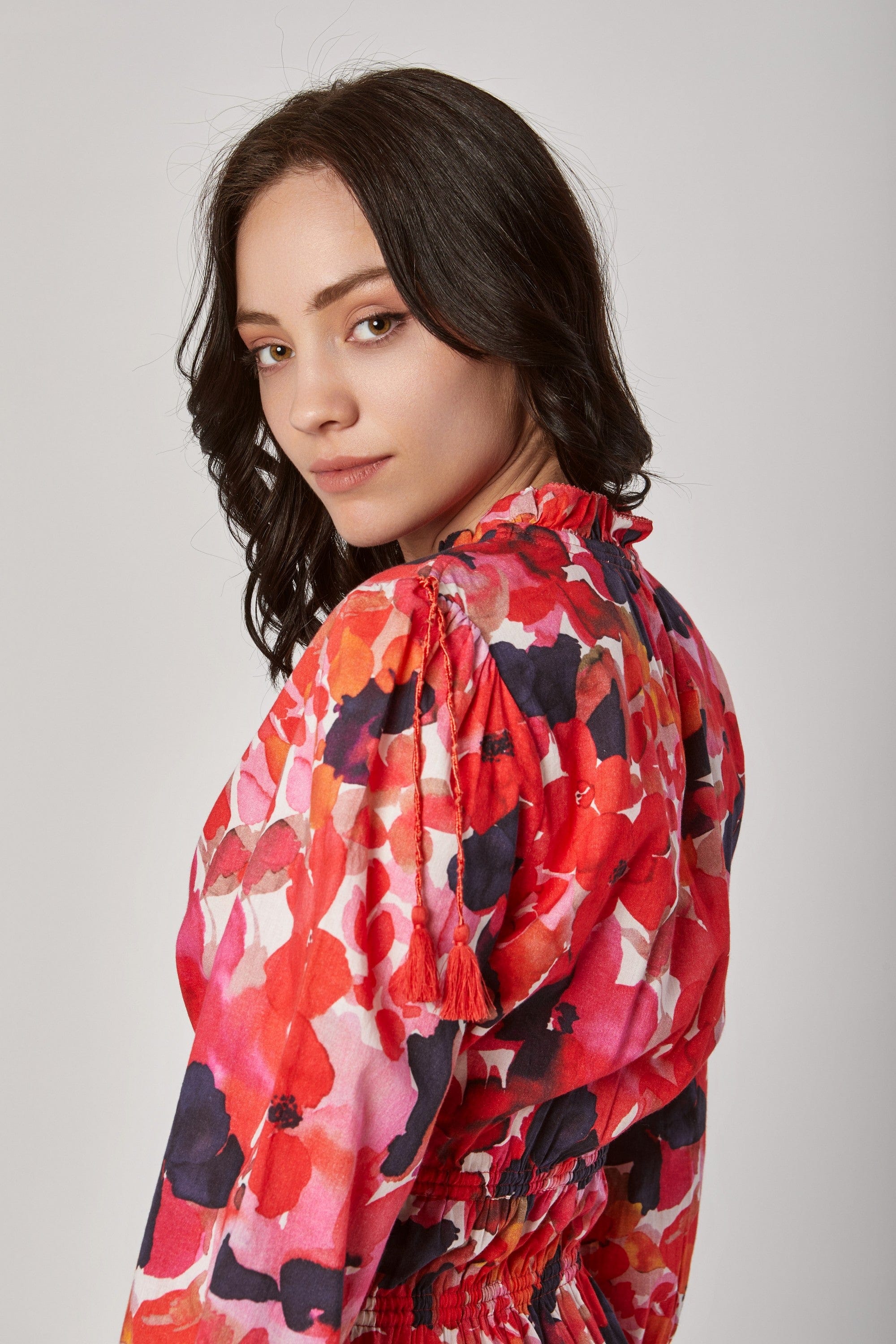 داليدرس فستان طويل مخصر منقوش كم طويل بف بأساور نسائي أحمر