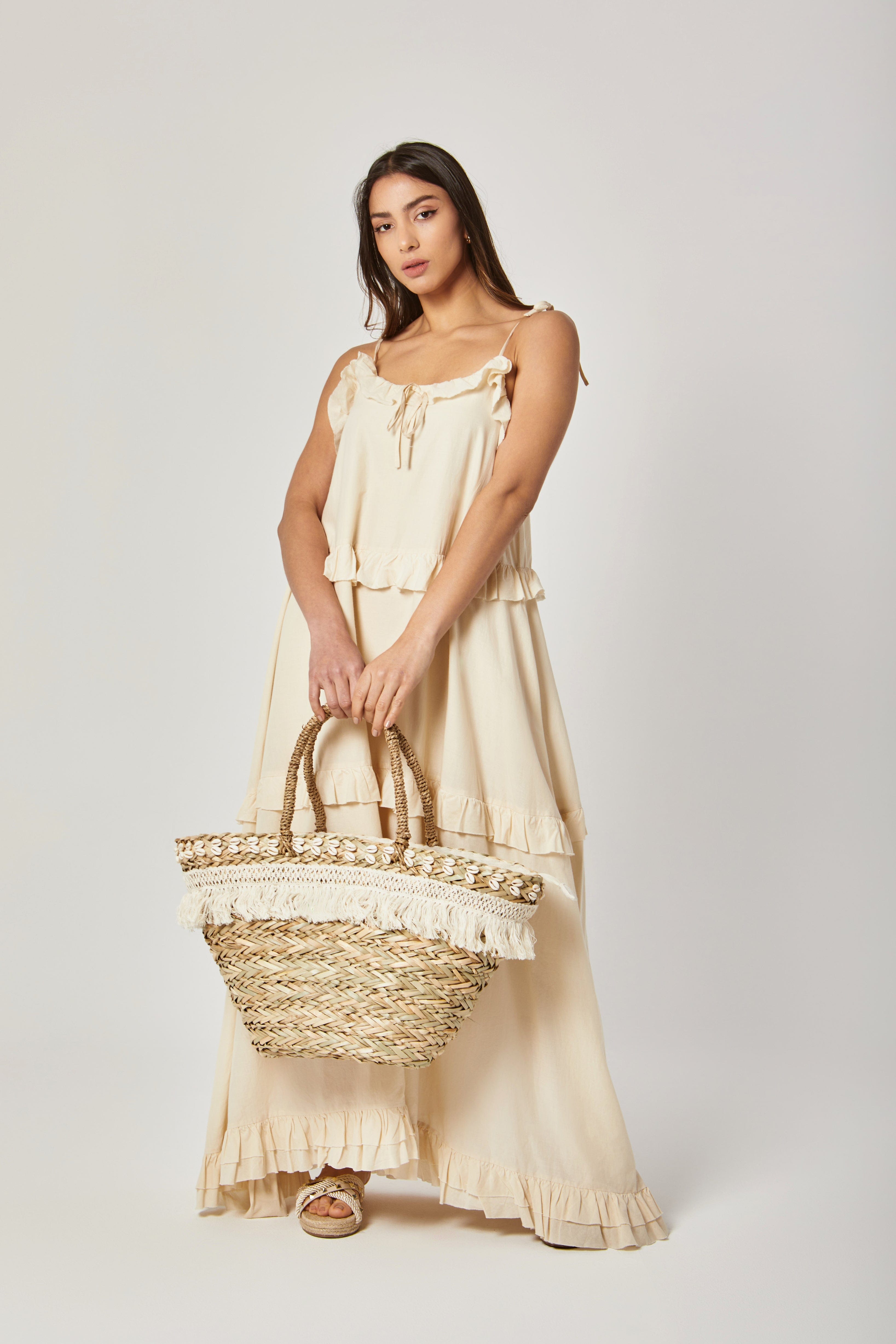 داليدرس فستان طويل حمالات سادة مزين بكشكش رمادي