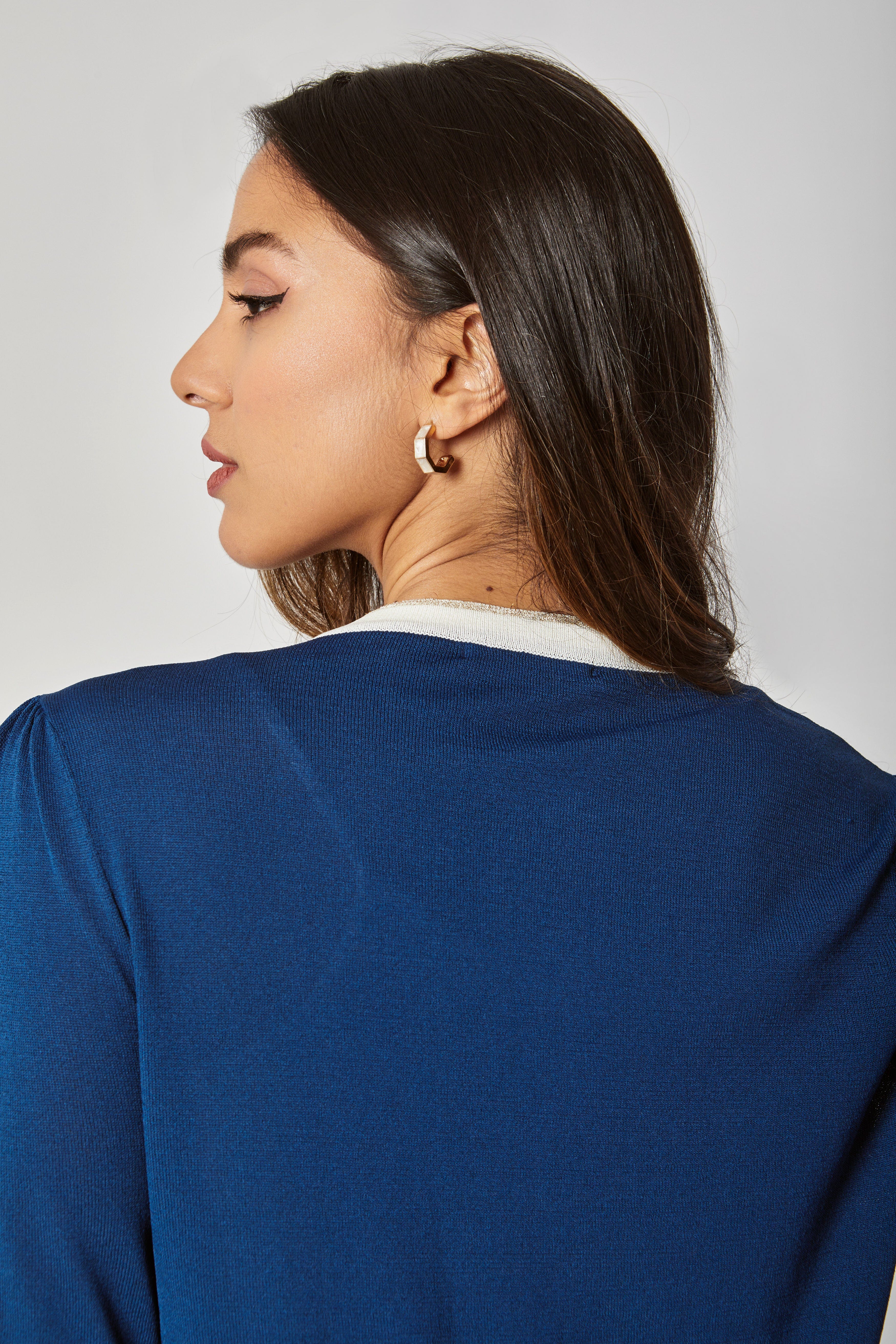 داليدرس كارديجان قصير بأزرار أمامية سادة كم طويل نسائي