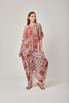 داليدرس فستان طويل منقوش بكم قصير مزين بخيوط متعدد الألوان