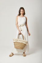 داليدرس فستان سادة طويل حمالات بياقة دائرية أوف وايت