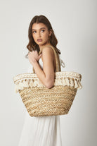 داليدرس فستان سادة طويل حمالات بياقة دائرية أوف وايت