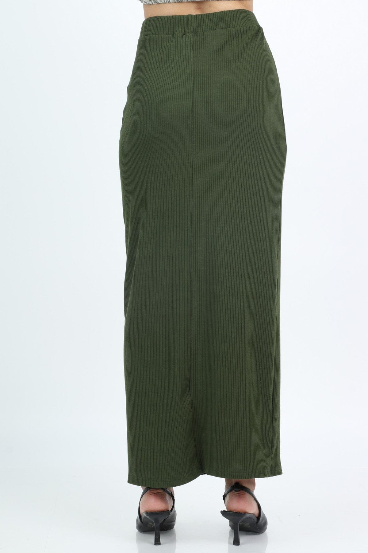 كيتشن تنورة طويلة ضيقة بأستك علي الخصر