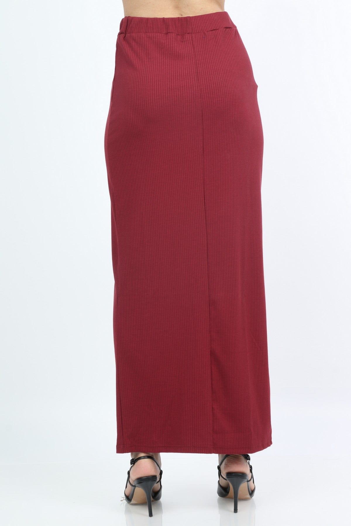 كيتشن تنورة طويلة ضيقة بأستك علي الخصر