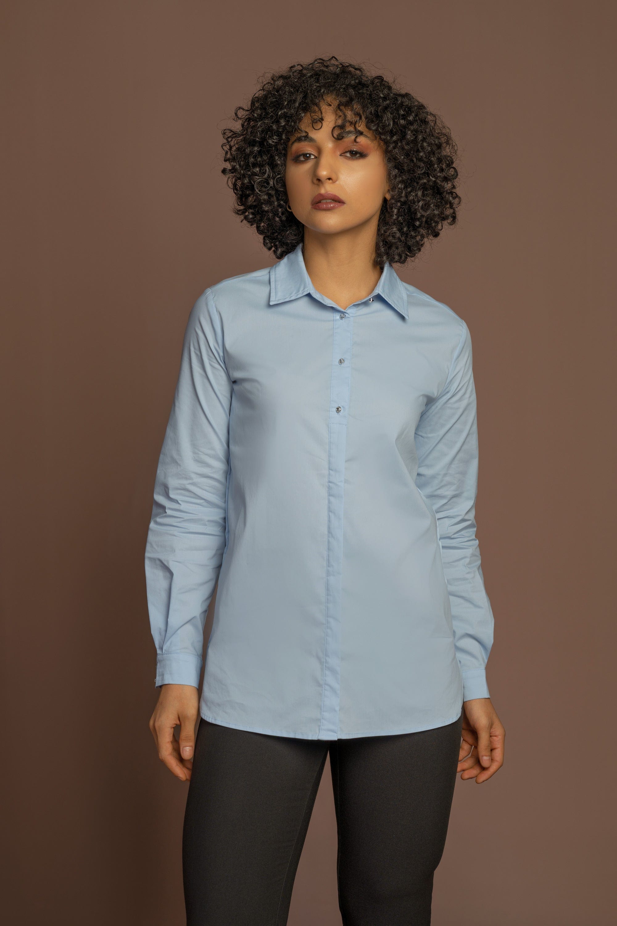 داليدرس قميص نسائي سادة أزرار أمامية كم طويل نسائي