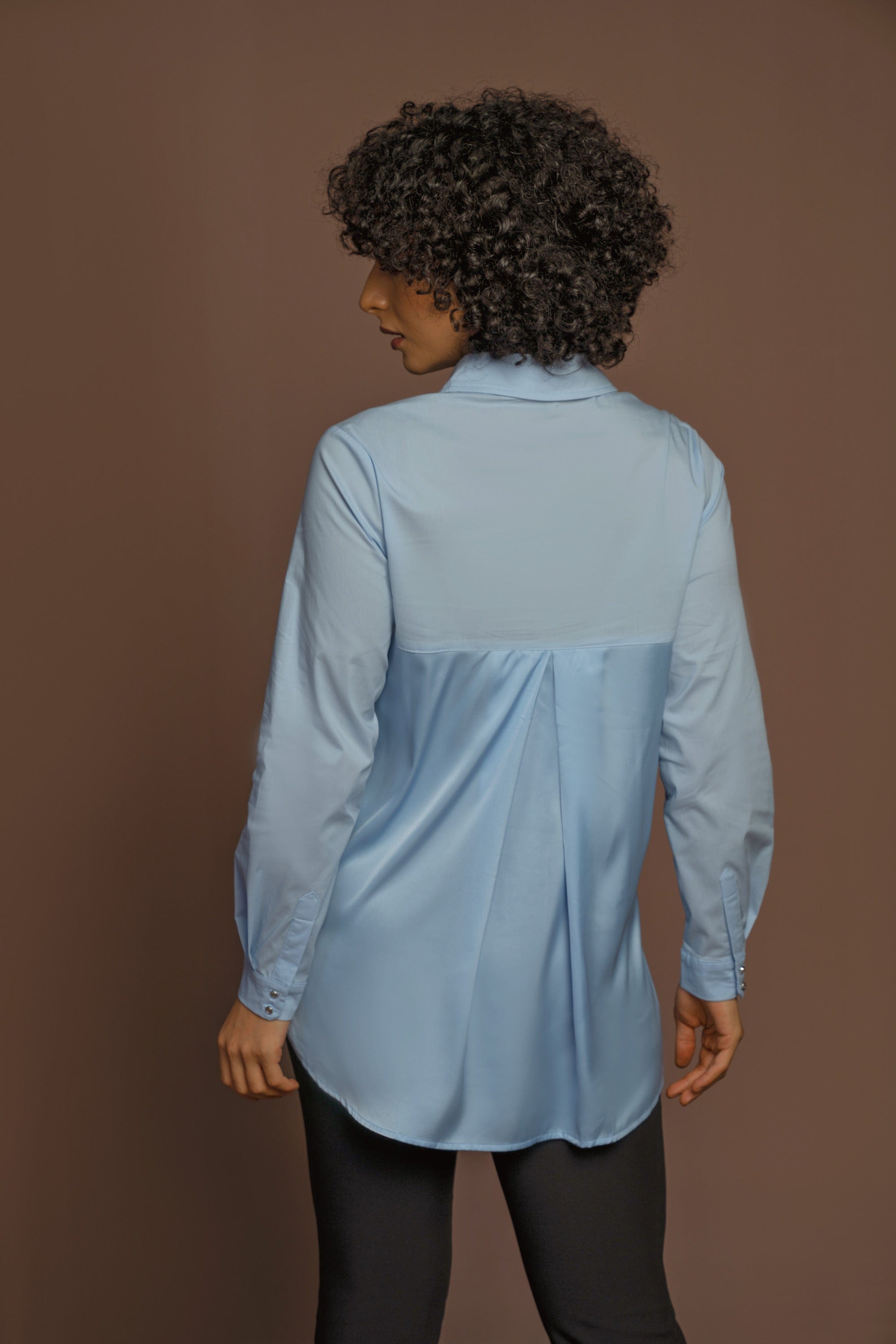 داليدرس قميص نسائي سادة أزرار أمامية كم طويل نسائي