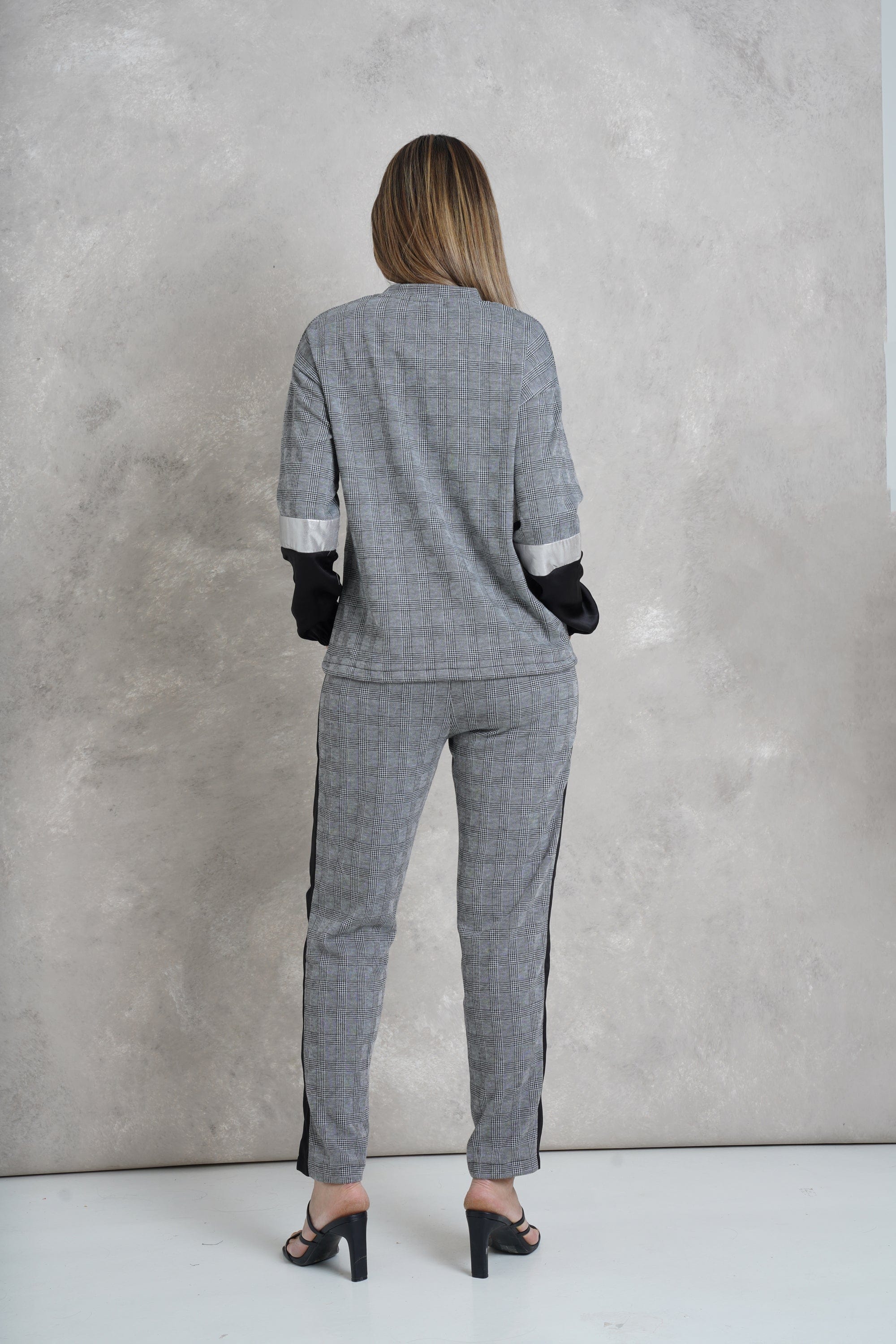 داليدرس بلوزة لونين وخط فاصل على الخصر كم طويل نسائي