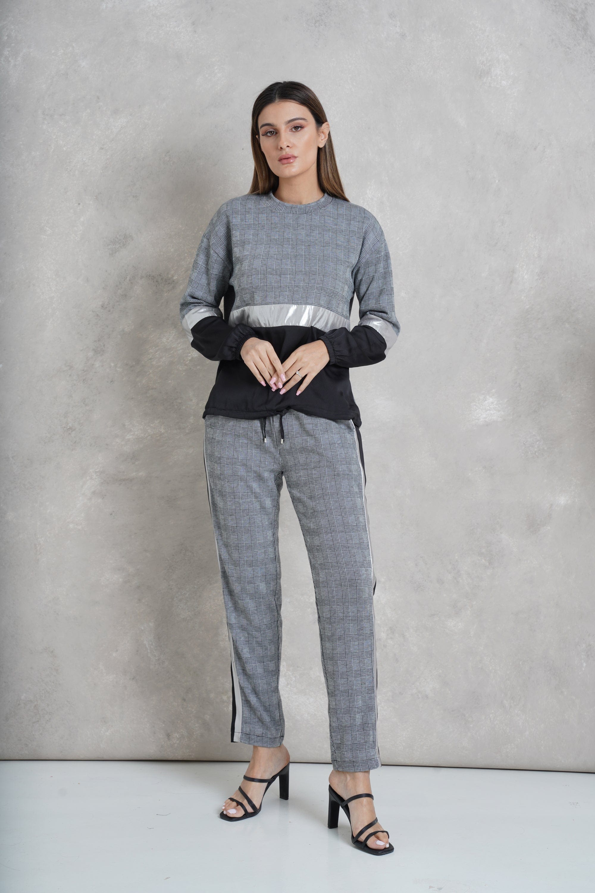 داليدرس بلوزة لونين وخط فاصل على الخصر كم طويل نسائي