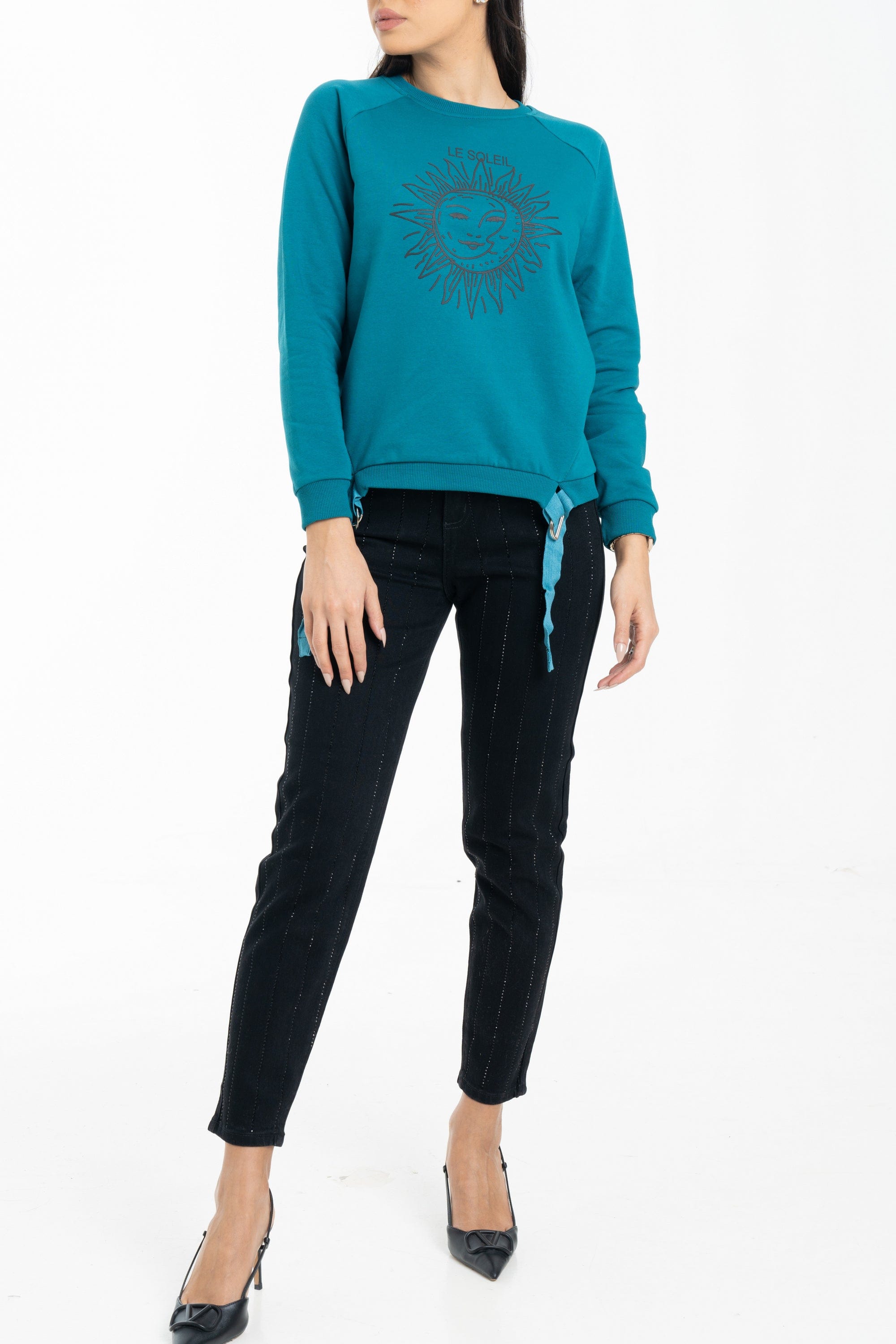 داليدرس سويت شيرت برسمة على الصدر كم طويل نسائي أخضر زمردي