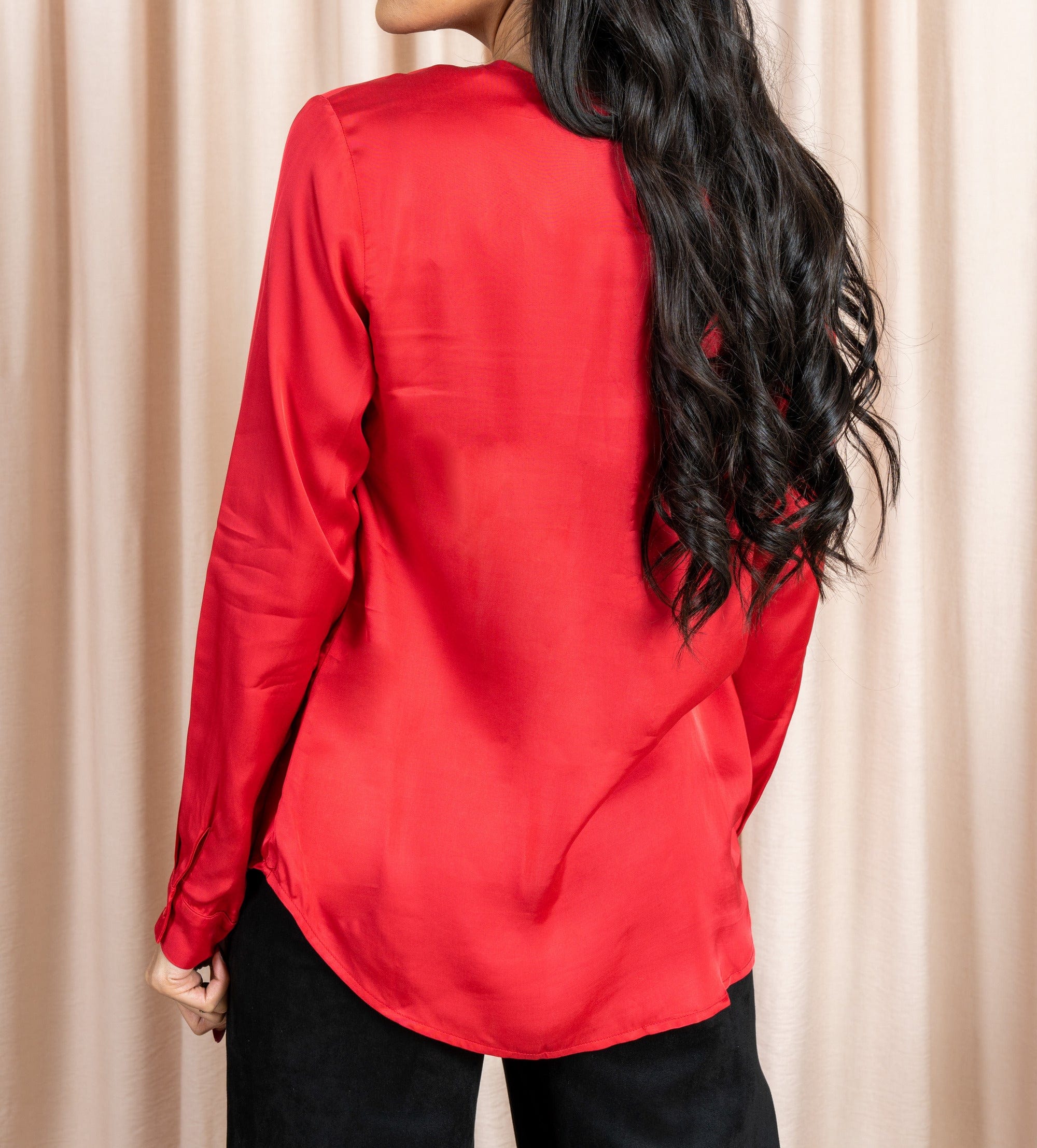 داليدرس بلوزة كلاسيك سادة أكمام طويلة نسائي