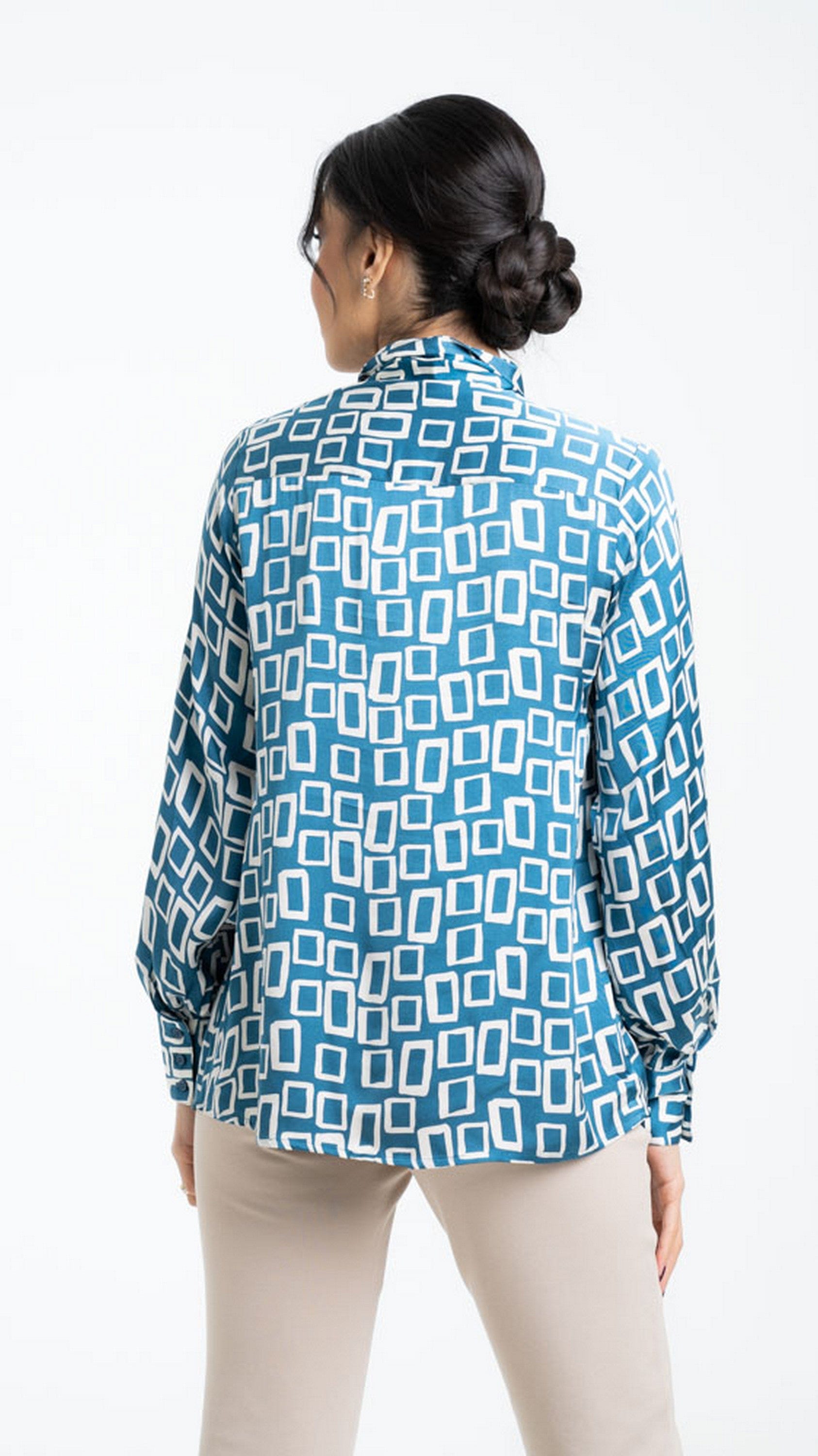 داليدرس بلوزة مربعات بأزرار أمامية وياقة طويلة نسائي