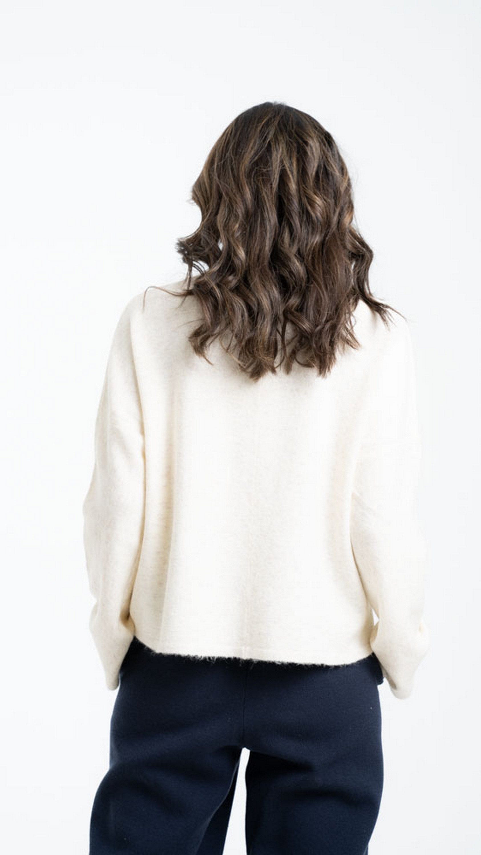 داليدرس بلوفر نسائي سادة فرو كم طويل