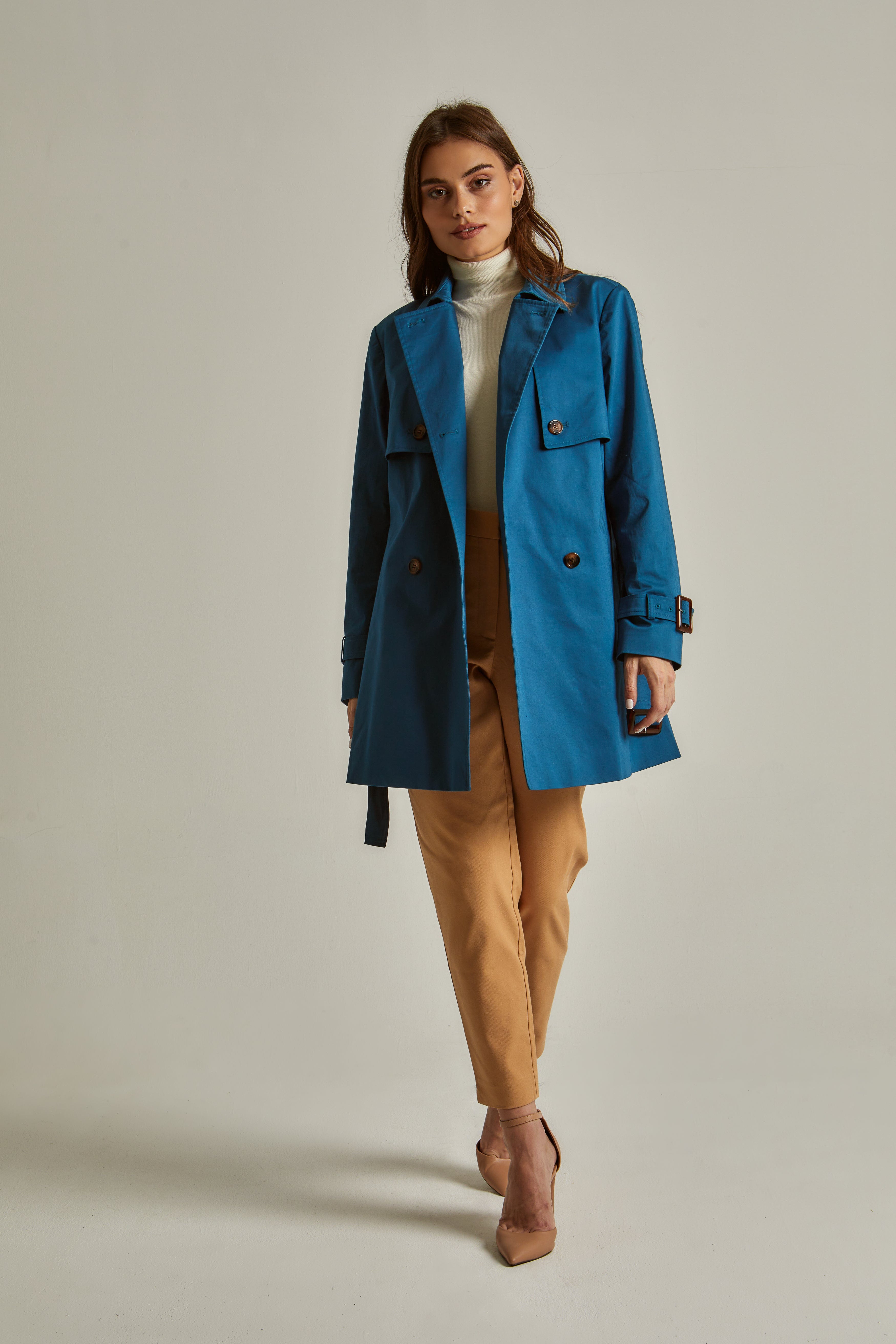 داليدرس بالطو نسائي قصير بجيوب أمامية أزرق زاهي