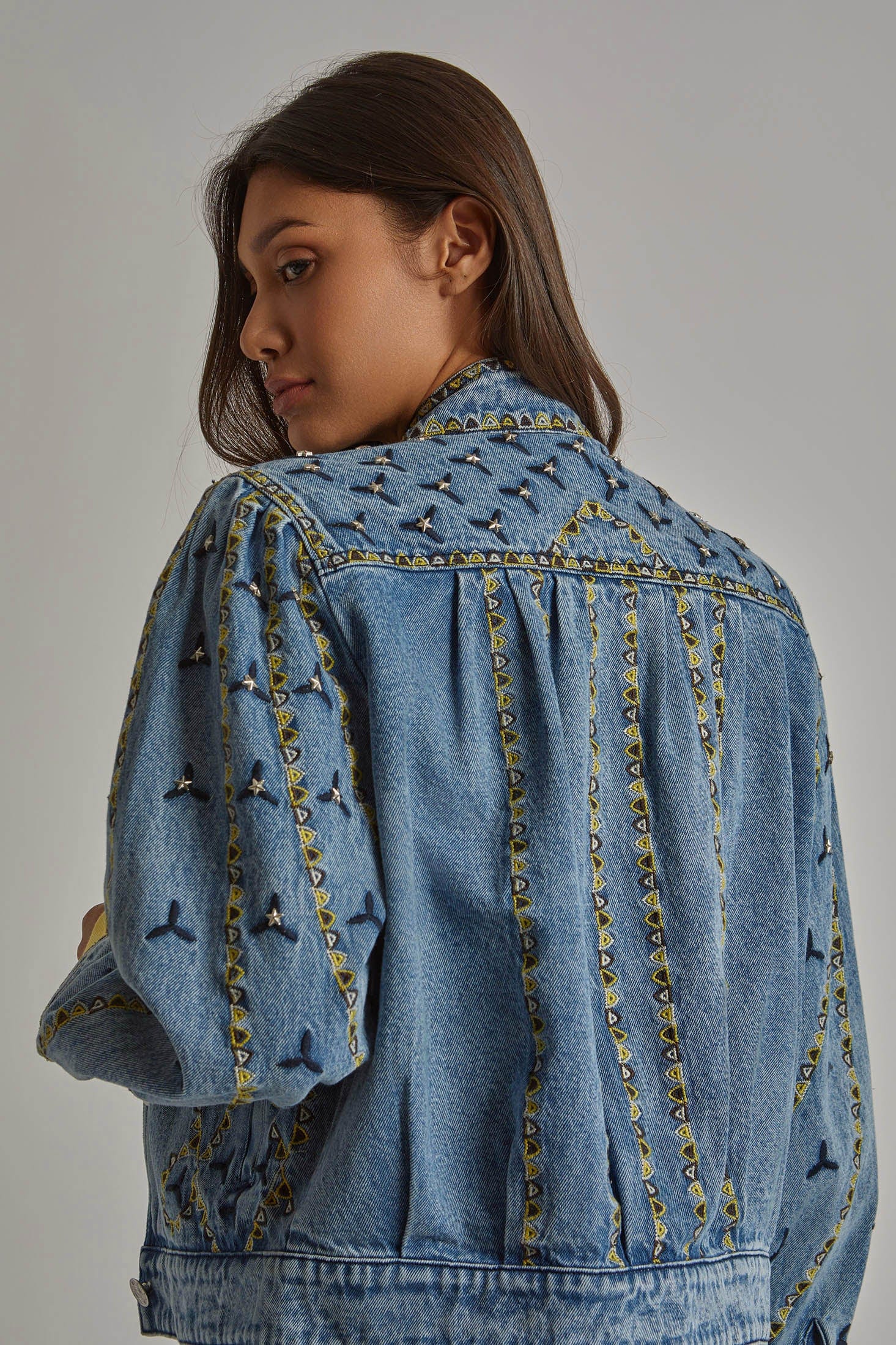 داليدرس جاكيت جينز مطرز كم طويل نسائي أزرق غامق