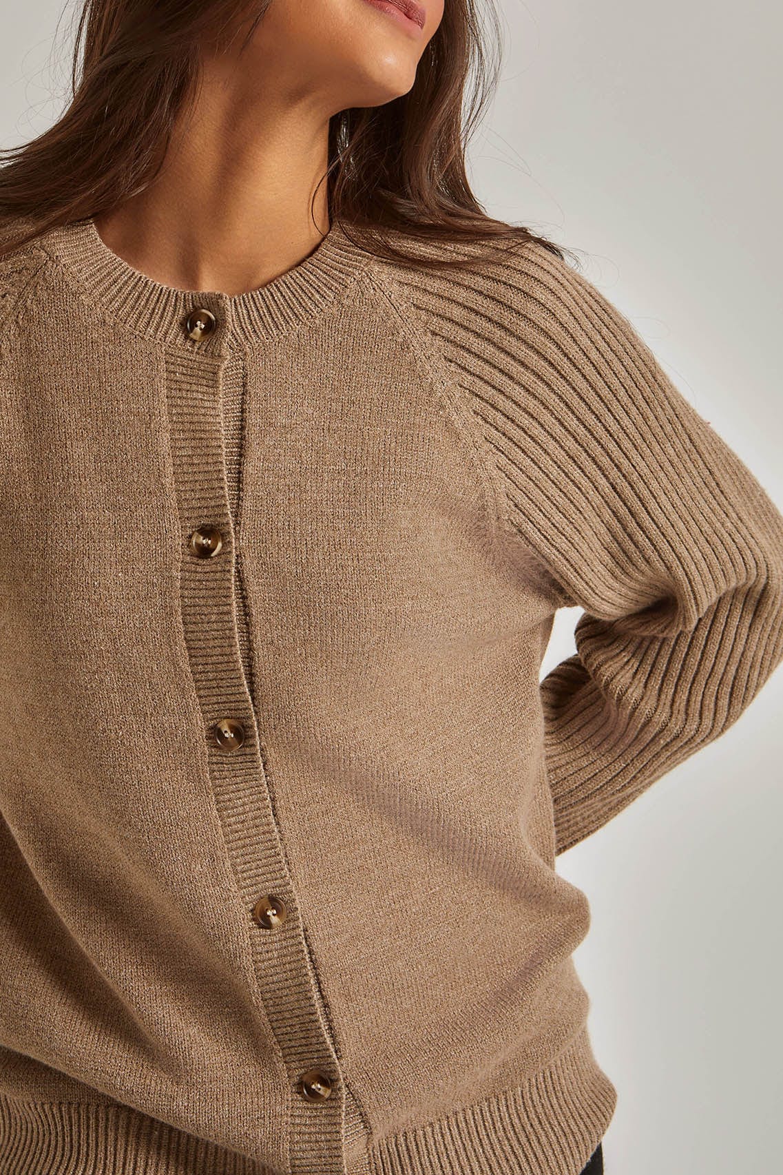 داليدرس كارديجان نسائي متوسطة الطول كم طويل نسائي بني رمادي