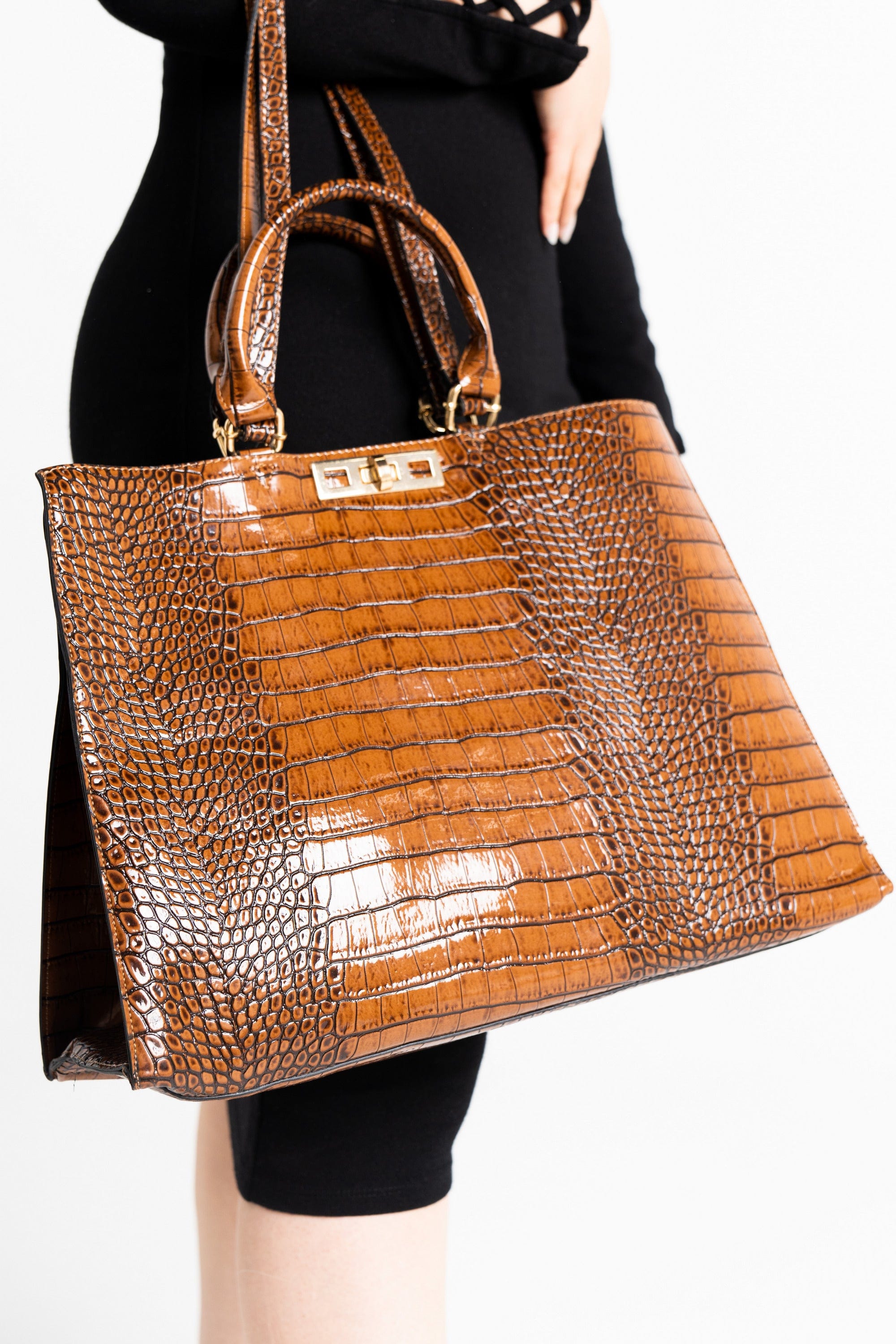 داليدرس حقيبة يد كبيرة بنقشة جلد النمر