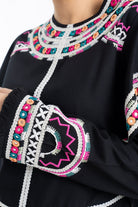 داليدرس بلوزة نسائي طويلة أكمام طويلة مطرزة على الصدر والأكمام أسود