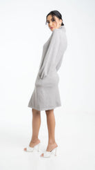 داليدرس بلوزة سادة طويلة بكم طويل ورقبة عالية نسائي