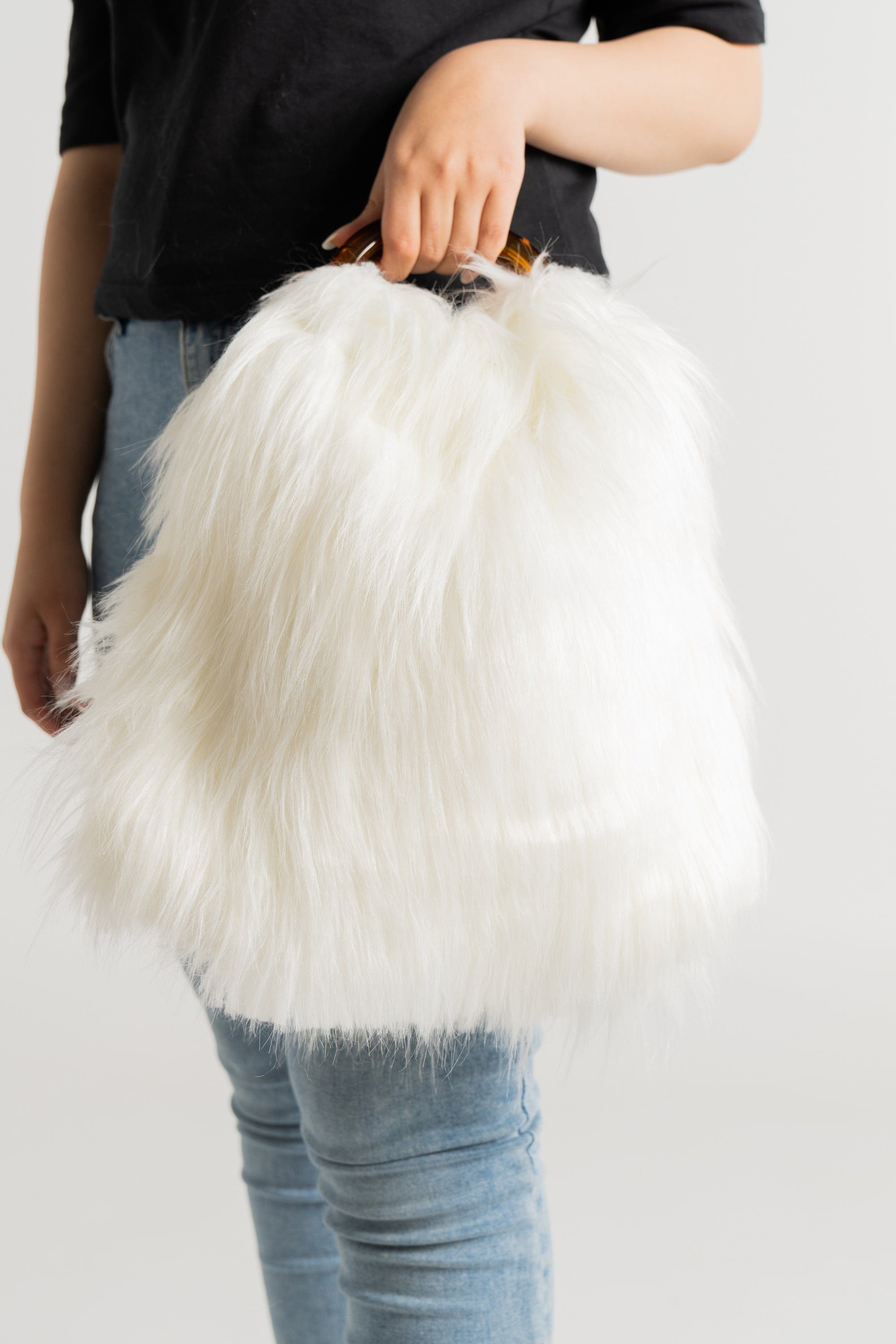 داليدرس حقيبة فرو بيد نسائي