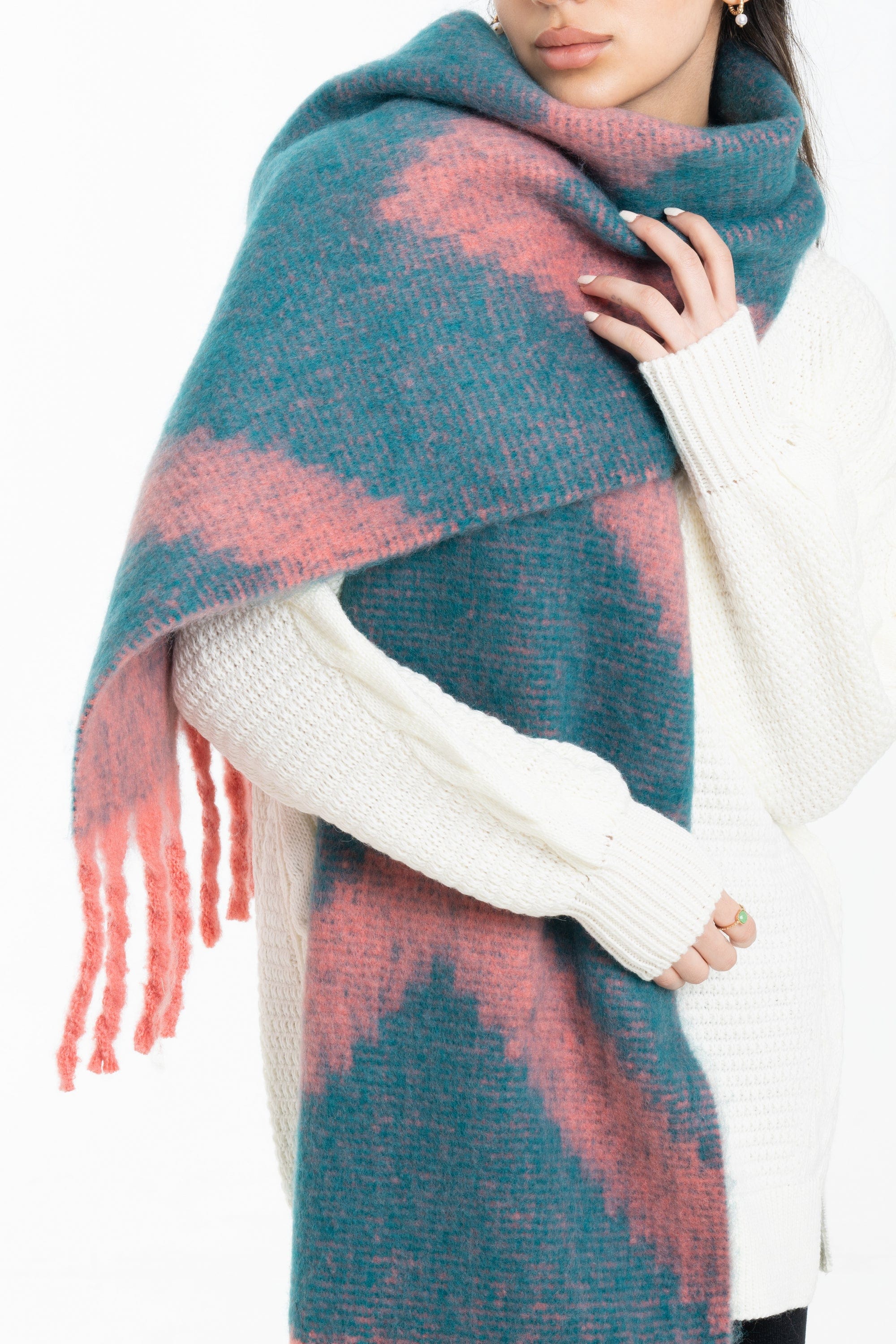 داليدرس وشاح نسائي منقوش بخيوط وردي