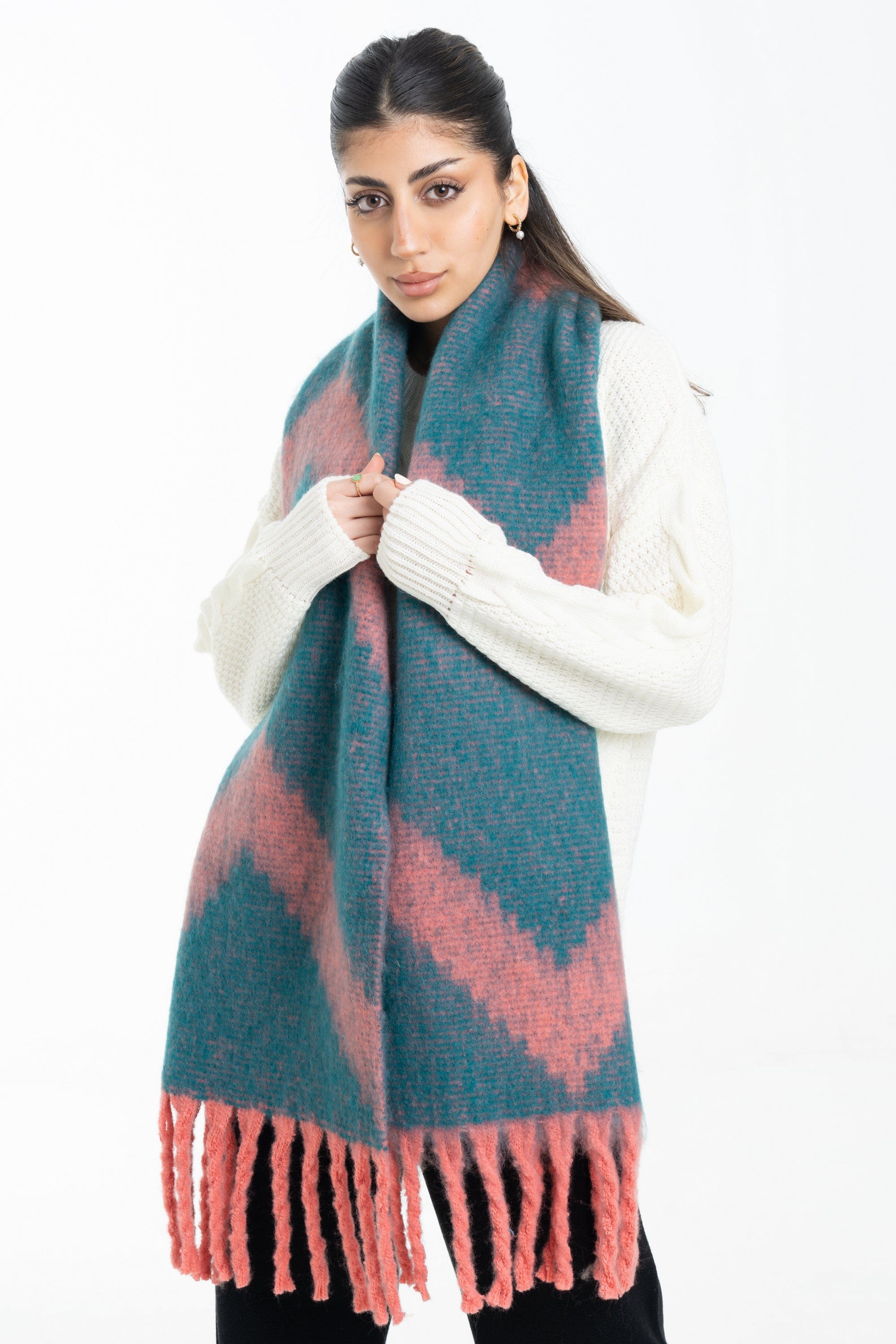 داليدرس وشاح نسائي منقوش بخيوط وردي